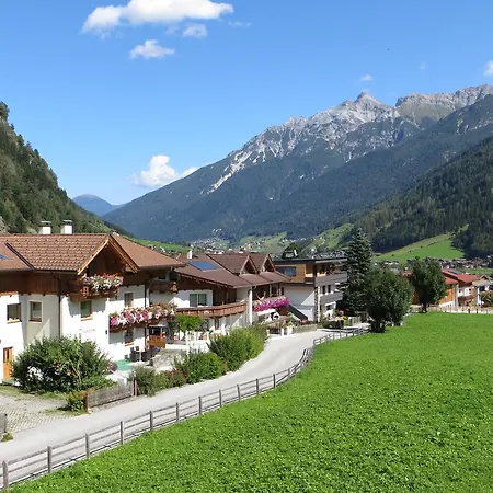 Affittacamere Haus Andrea *